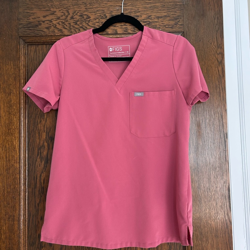 FIGS Women's Pink set